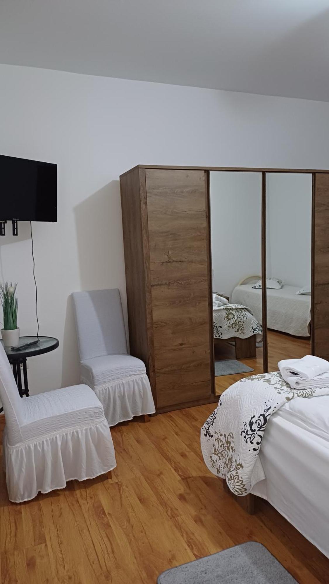 Dragus Casa Monica旅馆 外观 照片